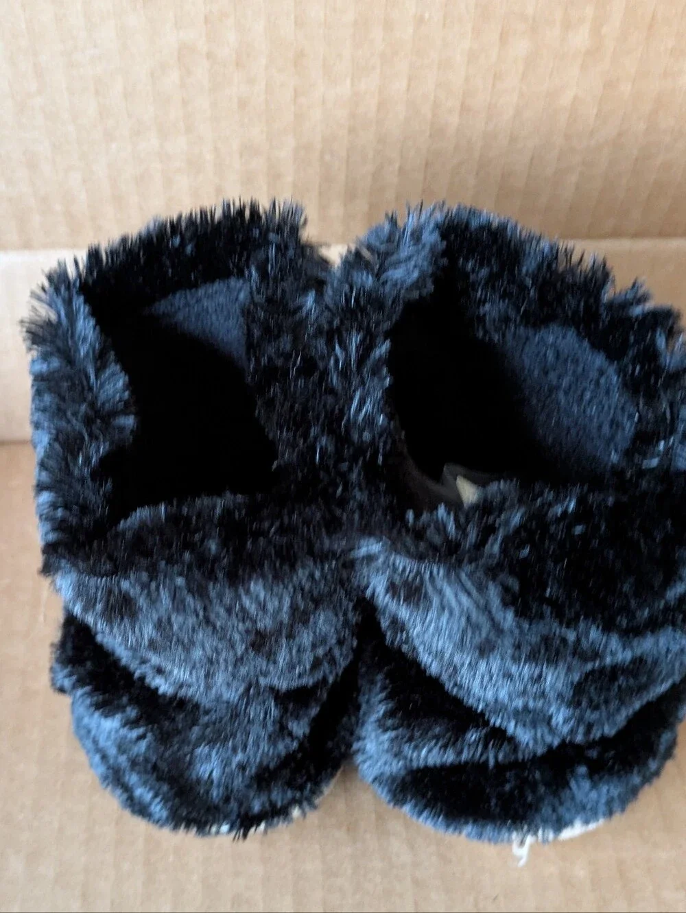 Slippers Little Blue House Cozy Black Fuzzy Bear Paw Slippers